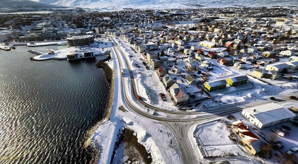 The mayor of Akureyri sees no need to charge for the use of studded tires