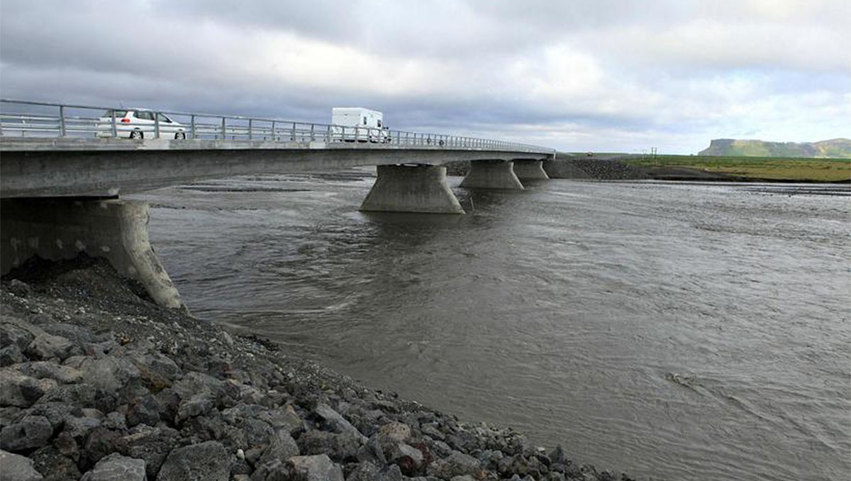 Gas detected near the source of the Múlakvísl river