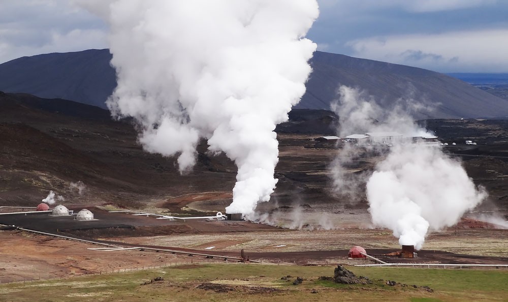 Icelandic power plants sell certified “green energy” abroad
