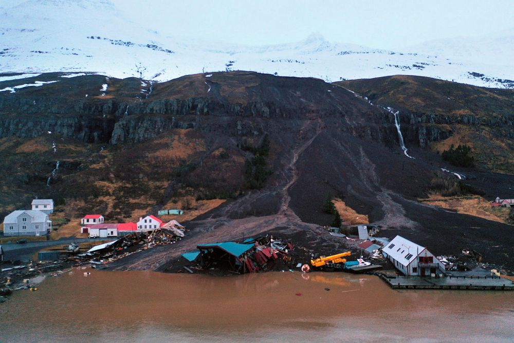 Bedrohungen in Seyðisfjörður aufgrund der Gefahr von Erdrutschen