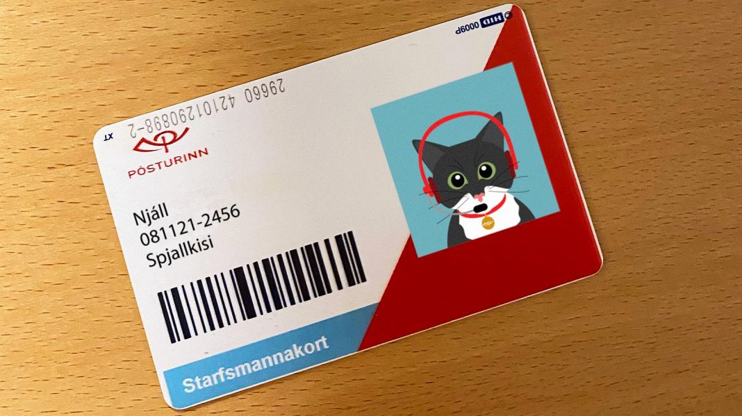 Icelandic post office employs a “chattering cat”