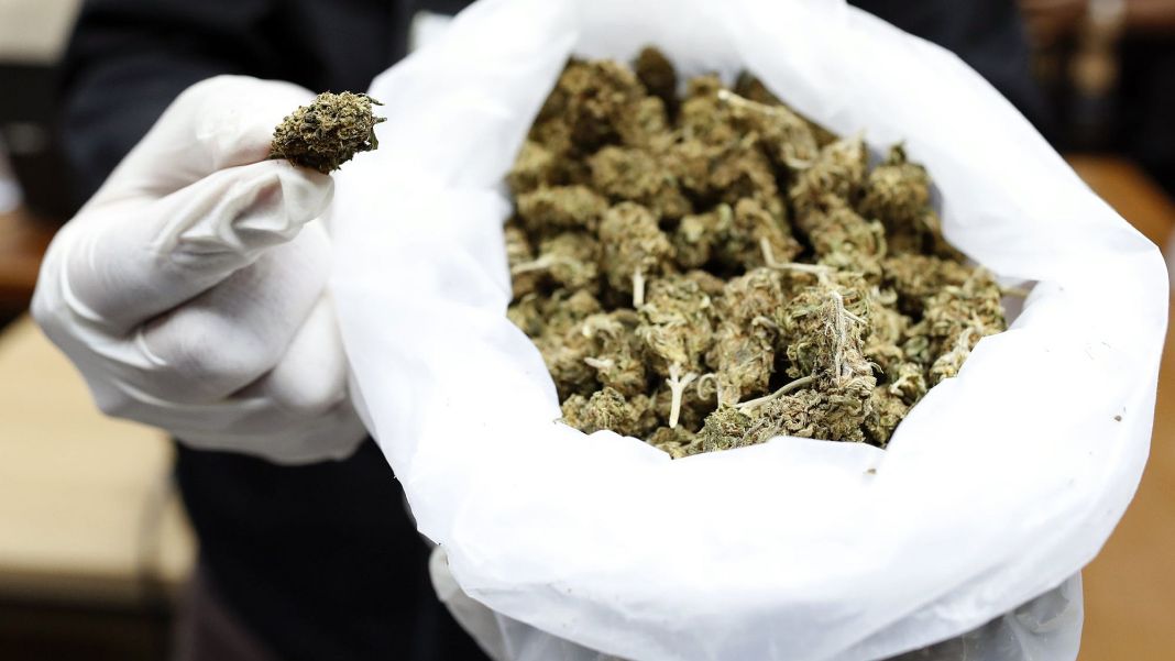 The smuggling of 30 kilograms of marijuana was prevented