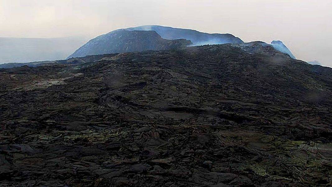 Los expertos desaconsejan visitar el lugar de la erupción de Fagradalsfjall y sus alrededores.