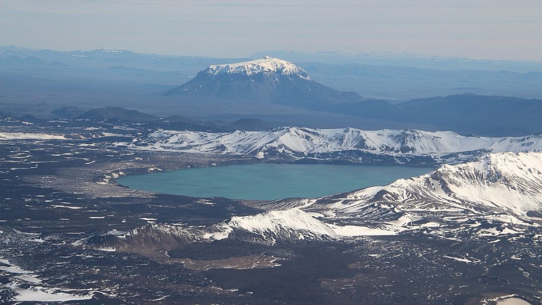 The ice in Askji’s caldera is melting, and Kolbeinsey is shaking