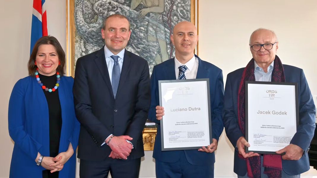 Jacek Godek receives the Orðstír honorary award