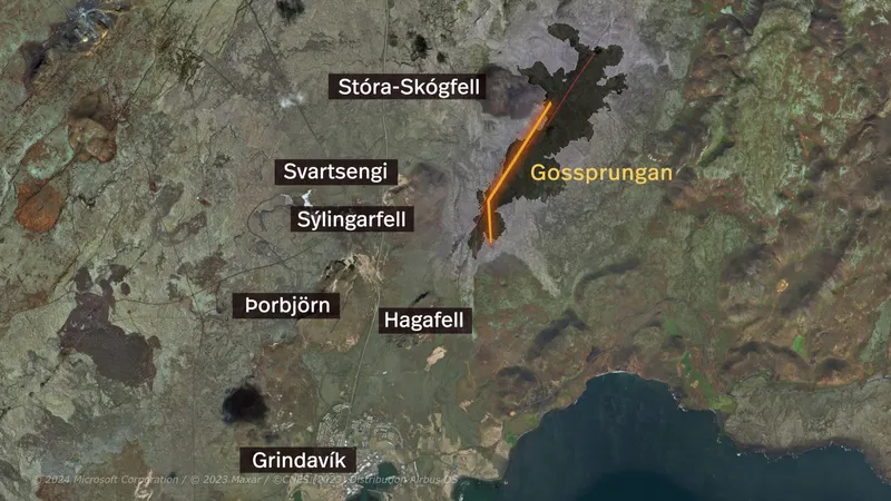 Lava flows towards Grindavíkurvegur
